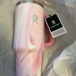Hydro Flask 40oz Travel Tumbler in Jelly Swirl Pink